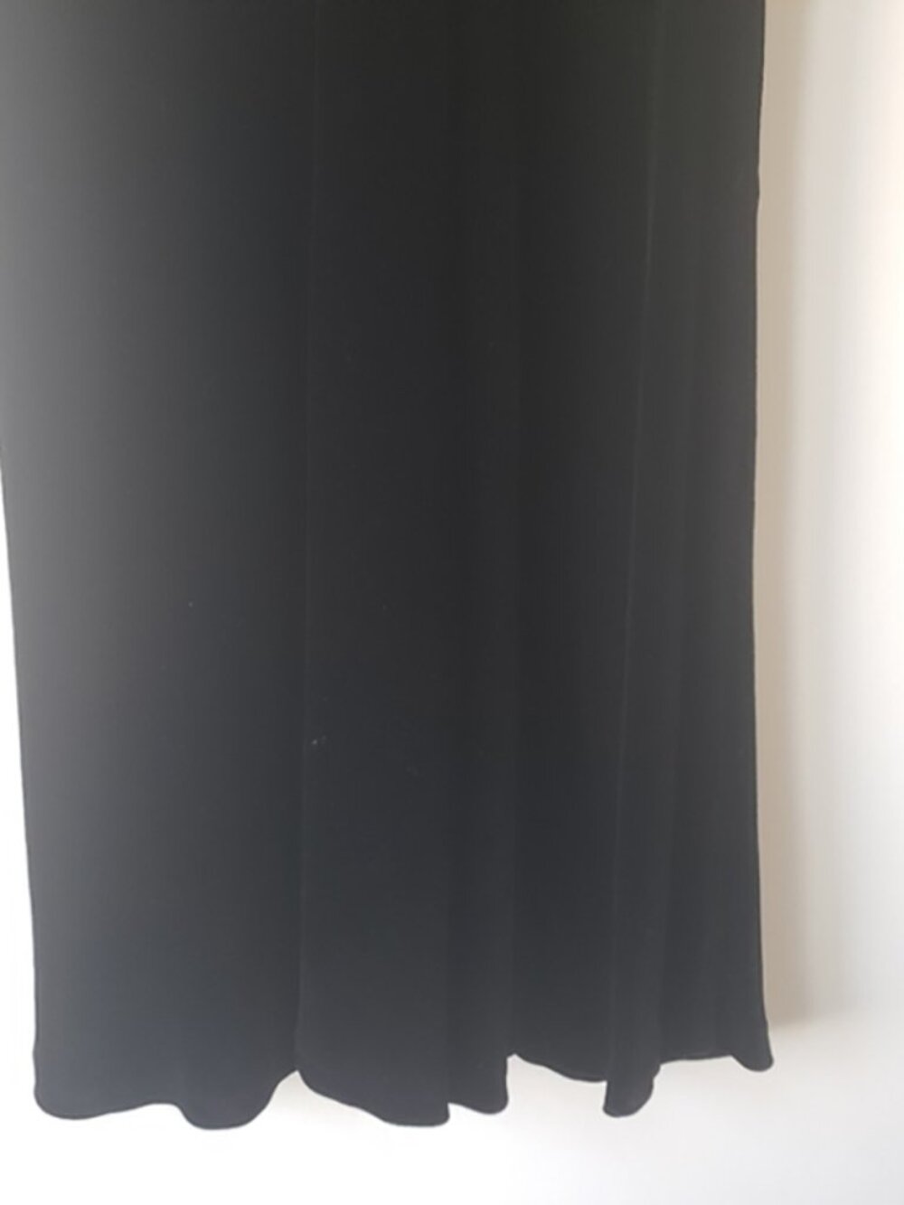 Parallel Girls black short sleeve velve shodress size 8 - Picture 4 of 5